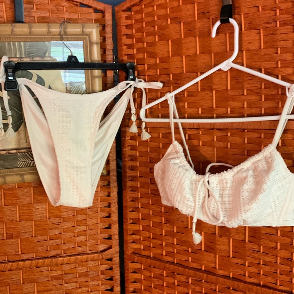 While fable swim suit